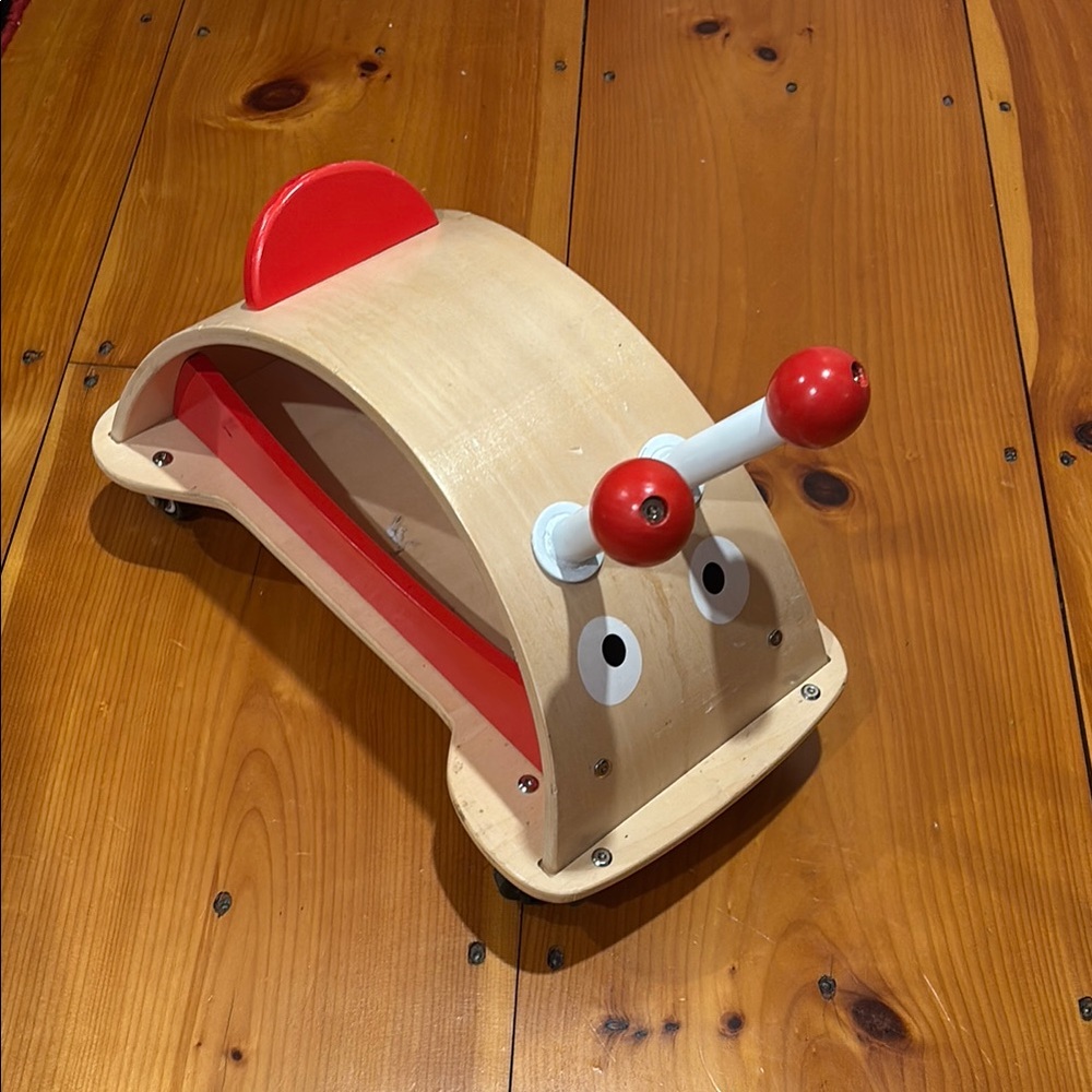 HAPE Riding Toy European Bug About Wooden Cart Ride with Goodies Age 12M+